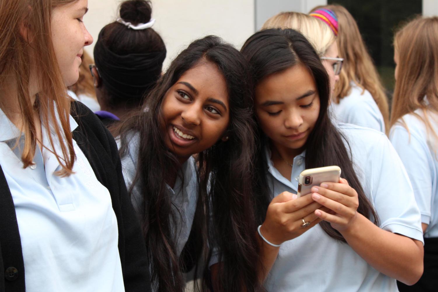 Seniors Celebrate at Annual Senior Tailgate