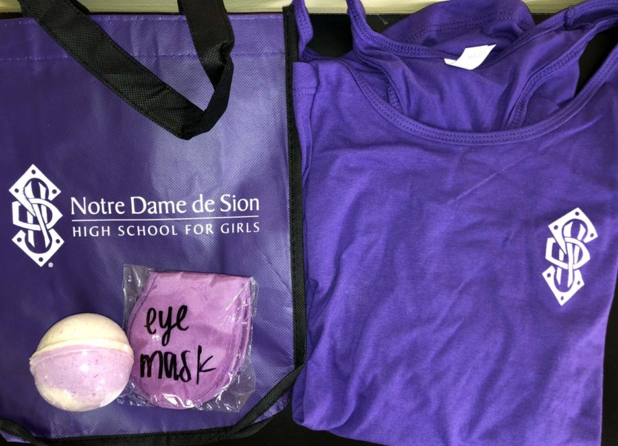 At the open house families will have an opportunity to meet with Sion’s counselors and receive a complimentary wellness bag filled with a tank, bath bomb, and eye mask.  “We included the wellness bags to show that the counselors help take care of you all and we want you to take care of yourselves as well,” admissions director Katie Glatz said.