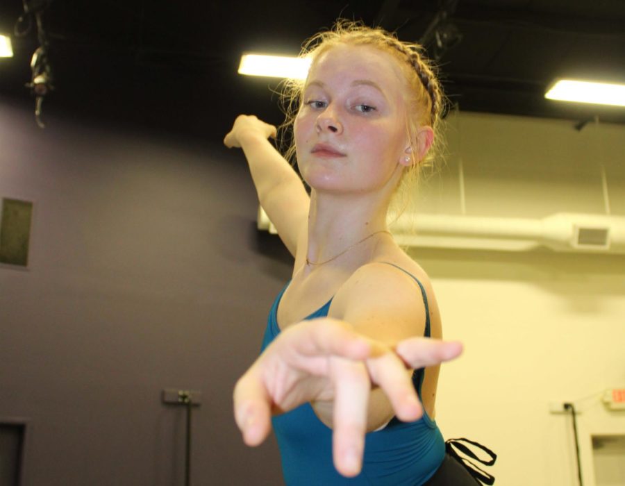 Senior Elizabeth Ericson ensures that her fingers are in the perfect position while practicing Nov. 5.