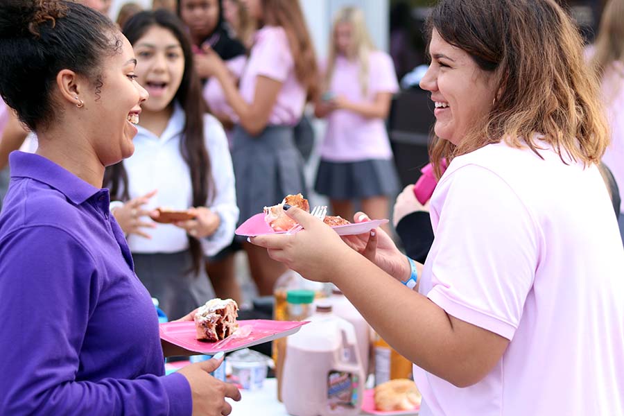 Class of 2020 Celebrates at Annual Senior Tailgate