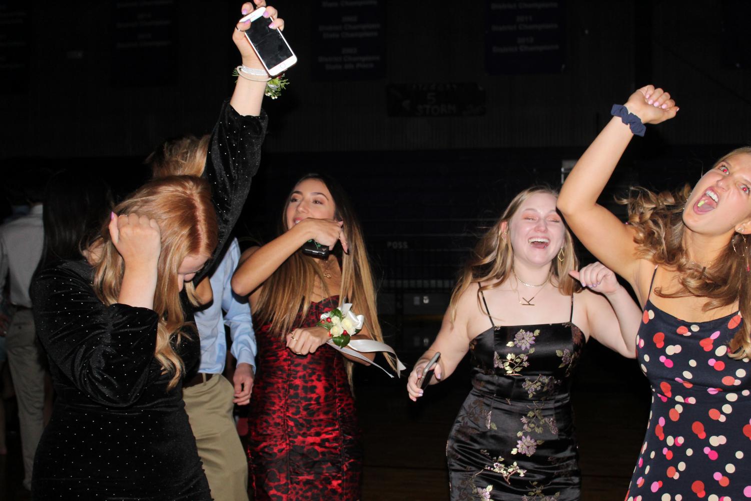 #Throwback: Winter Formal Photo Gallery