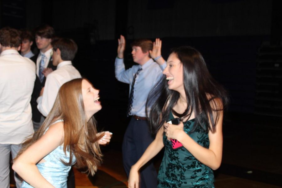 #Throwback: Winter Formal Photo Gallery