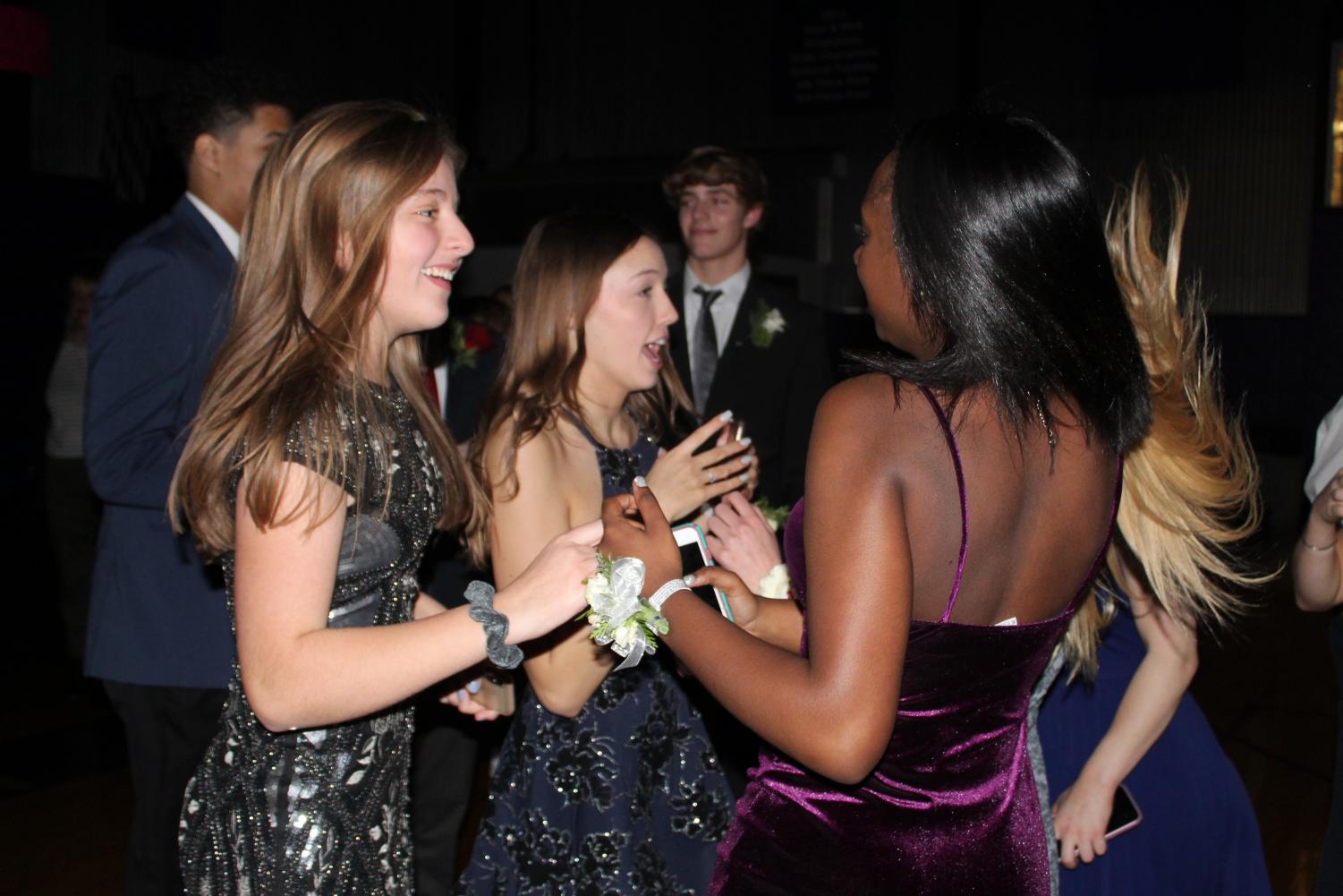 #Throwback: Winter Formal Photo Gallery