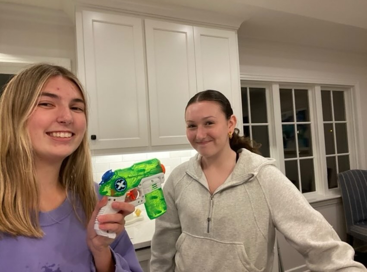 Ellie Henson eliminates Sarah Lillis