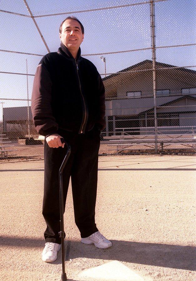 Former umpire Steve Palermo's life was changed  forever when he was shot in 1991 in Dallas while trying to help  two women who were being mugged. Palermo now spends his time giving motivational talks and raising money for the National  Paralysis Foundation. (KC) AP PL KD 2000 (Vert) (lde) (Additional photos available on KRT Direct, KRT/PressLink or upon request)