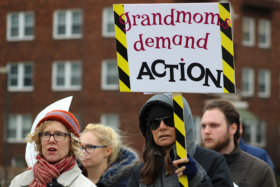 Thousands Gather for Gun Control