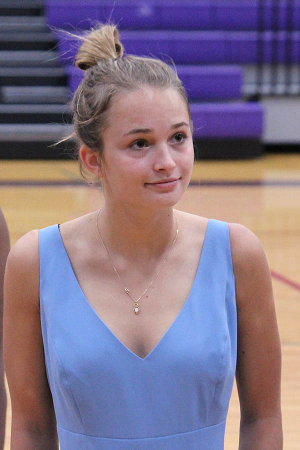 #Throwback: Seniors Try On Graduation Dresses