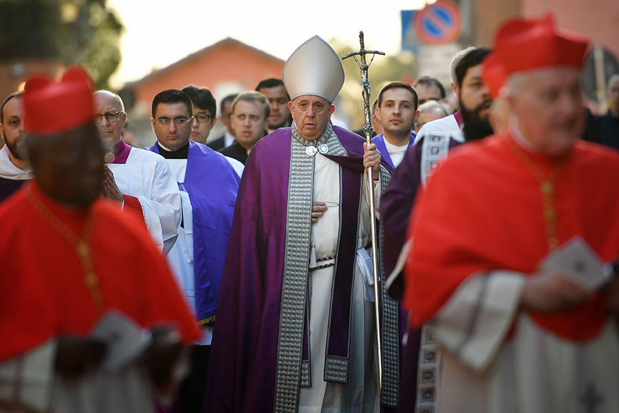 This year, Pope Francis’s Holy Week and Easter celebrations will be streamed on the Vatican Media Youtube Channel. The celebrations, held at St. Peter’s Basilica, will be absent of the faithful due to the coronavirus.